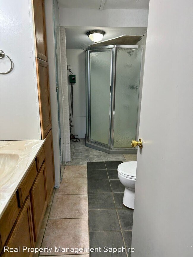 Foto del edificio - 3 br, 1 bath House - 465 Willoughby Lane