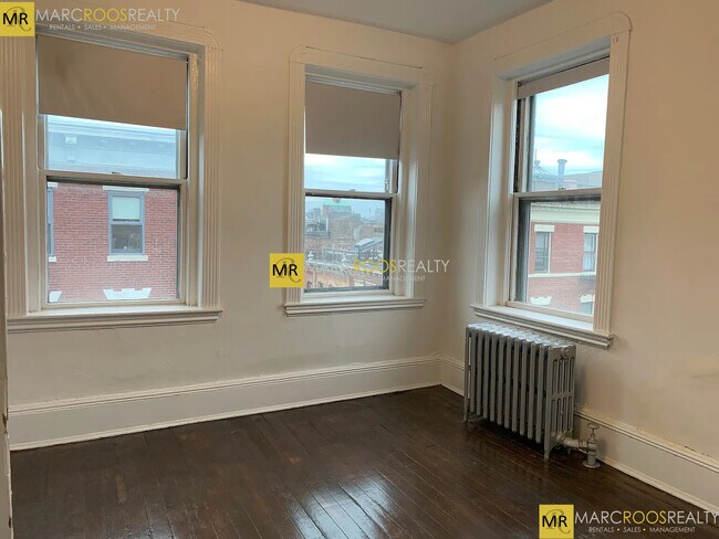 Foto del edificio - 28 Grove St