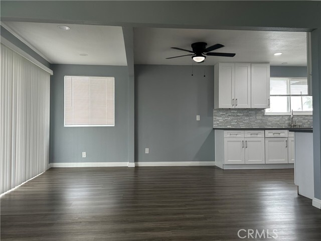 Foto del edificio - 1227 N Fairvalley Ave