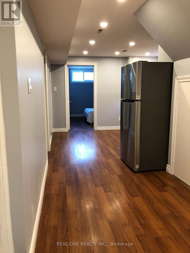 Building Photo - 1161 Shadeland Dr