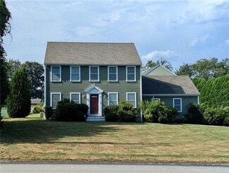Building Photo - 18 Vanderbilt Ln