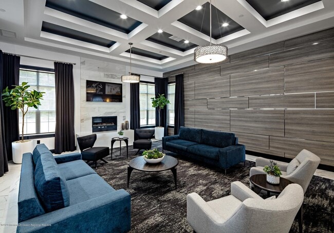 Building Photo - 421 Stallion Cir W