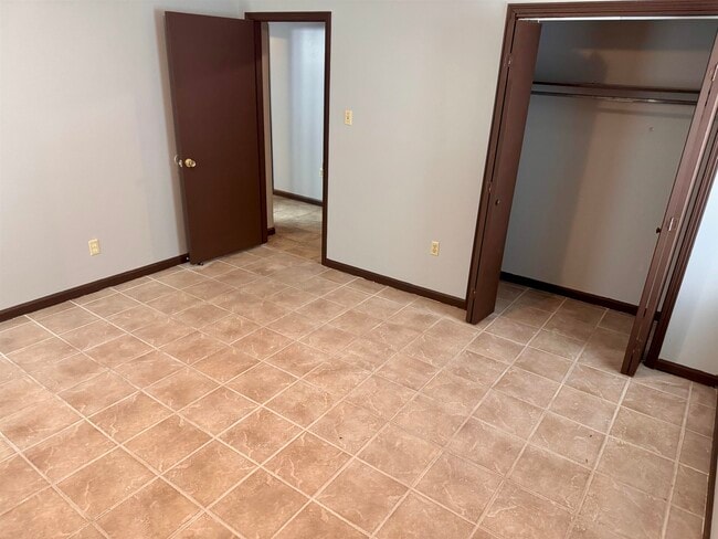 Foto del edificio - 3084 Greenbranch Dr