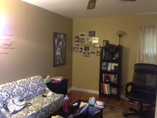 Primary Photo - 306 E Jewell Ave