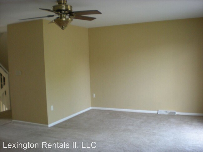 Building Photo - 3 br, 1.5 bath House - 138 Thames Drive