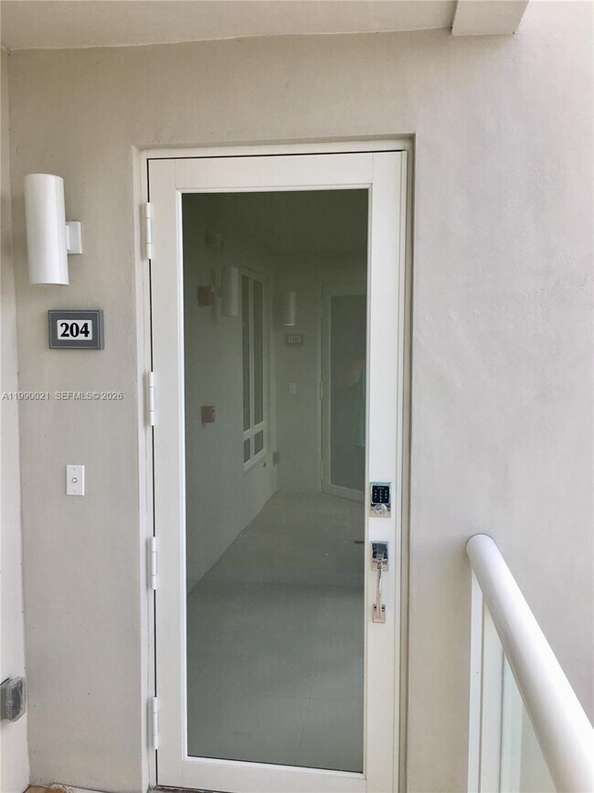 Foto del edificio - 6415 NW 102nd Path