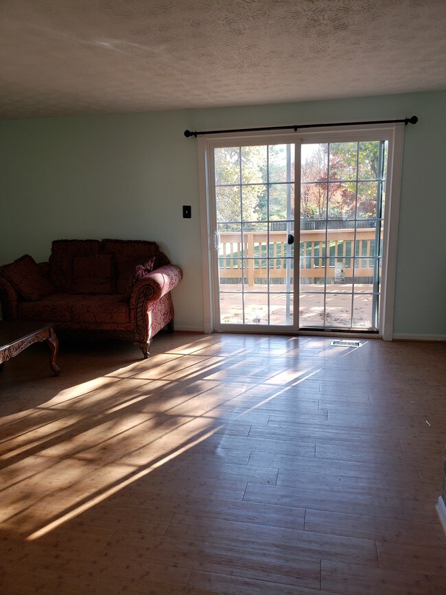 12131 Beltsville Dr, Beltsville, MD 20705 Townhome Rentals in