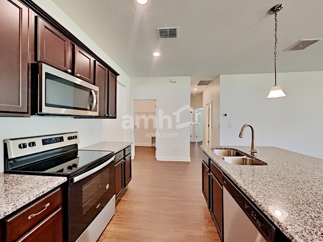 Foto del edificio - 2812 Wilder Meadows Ln