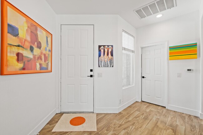 Building Photo - 29740 Sandy Ct