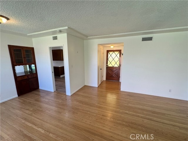 Building Photo - 933 W Autumn Dr