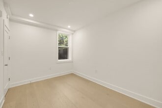 Interior Photo - The Windsor - Kalorama