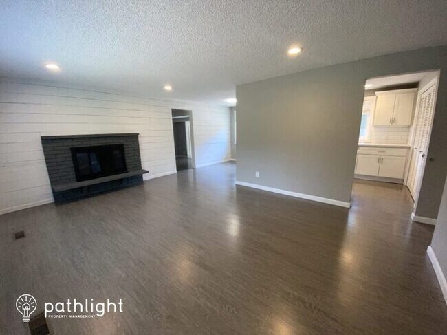 Building Photo - 10920 116Th Street E, Puyallup, WA, 98374