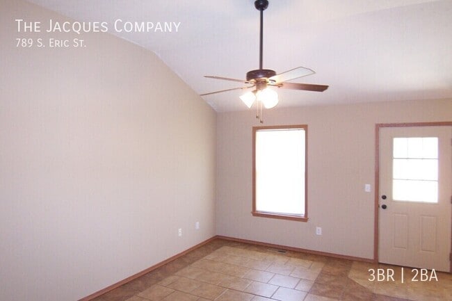 Building Photo - 789 S Eric St