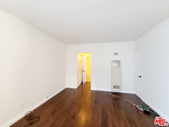 Building Photo - 4019 W Magnolia Blvd