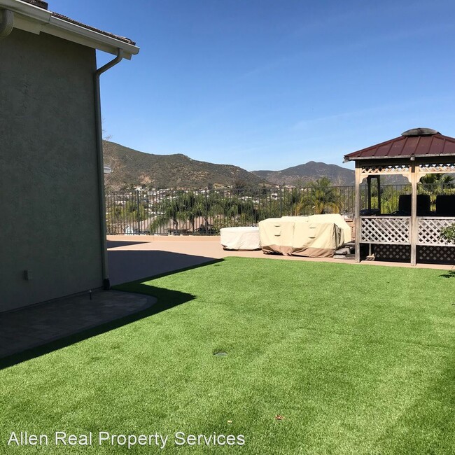 Building Photo - 5 br, 3 bath House - 8480 Mesa Heights Road