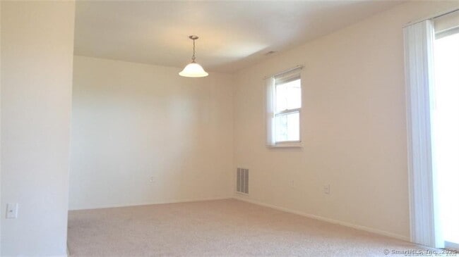 Foto del edificio - 51 E Broadway