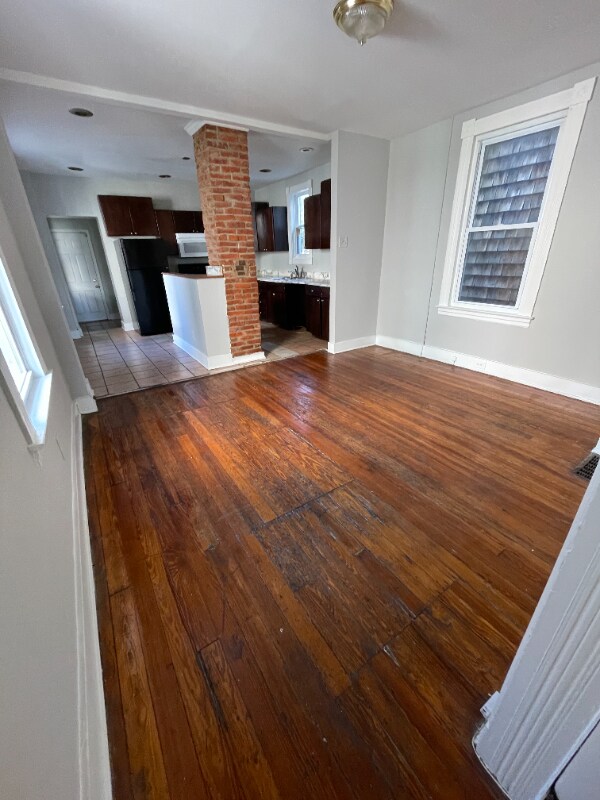 Building Photo - 5729 Govane Ave
