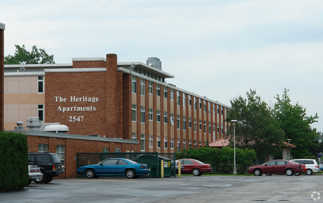 Primary Photo - Heritage Apartments