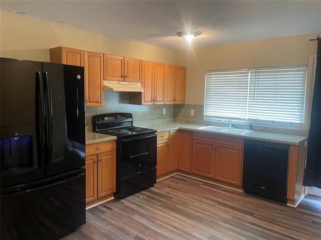 Building Photo - 627 McKown Dr