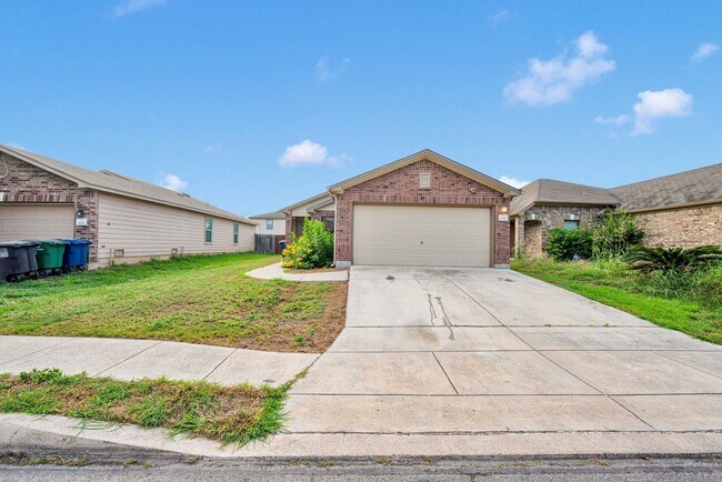 Foto del edificio - Charming 3 bedroom 2 Bathroom Home!