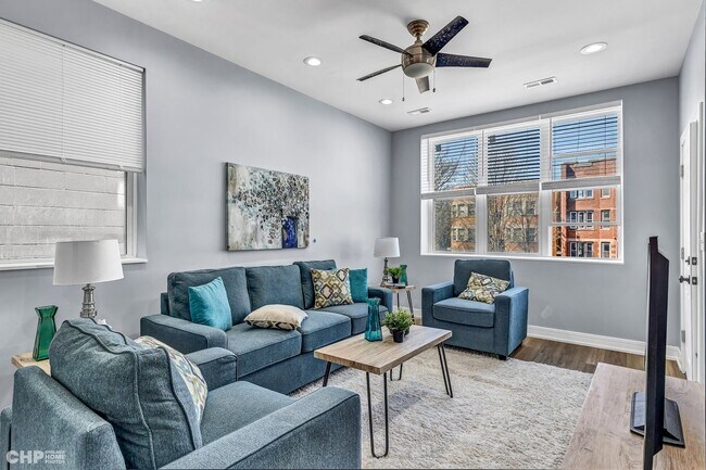 Foto del edificio - 4107 S Prairie Ave