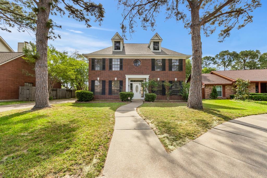 Foto principal - 8106 Clover Gardens Dr