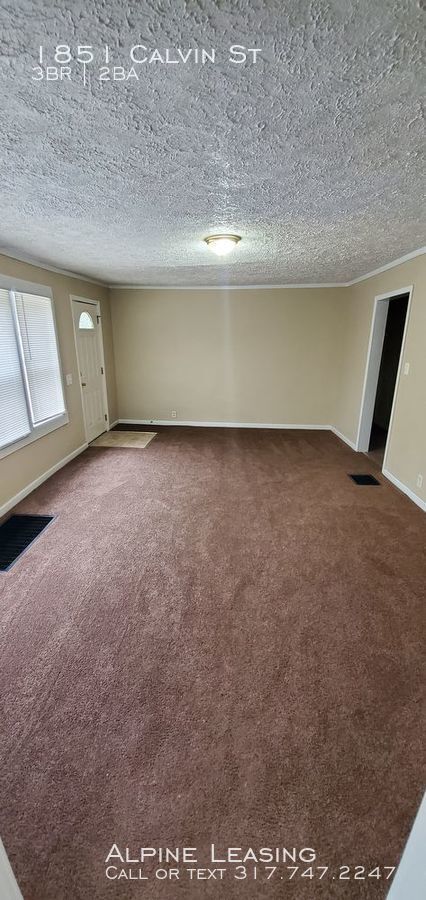 Building Photo - Near Southeast 3BR/2BATH House! Bonus Office!