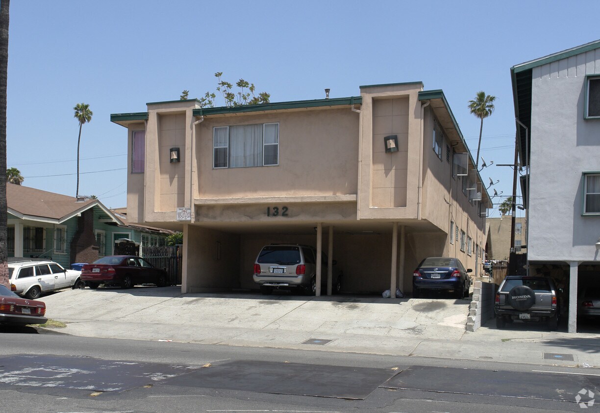 Building Photo - 132 N Normandie Ave