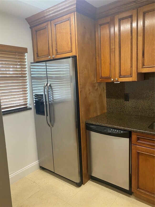 Foto del edificio - 4600 SW 67th Ave