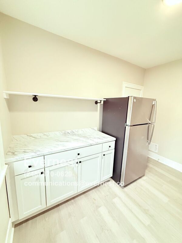 Foto del edificio - 5440 Milford St