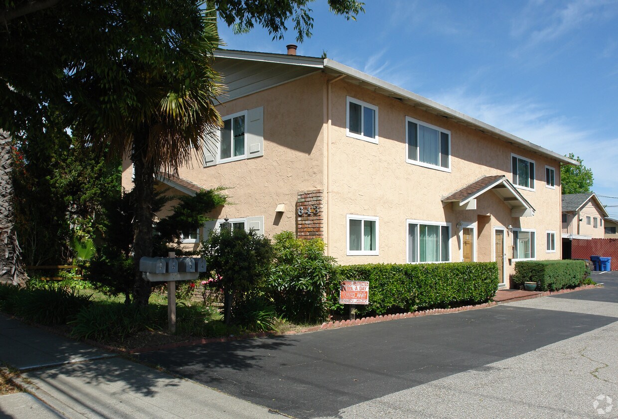 Foto principal - 643 Homestead Rd