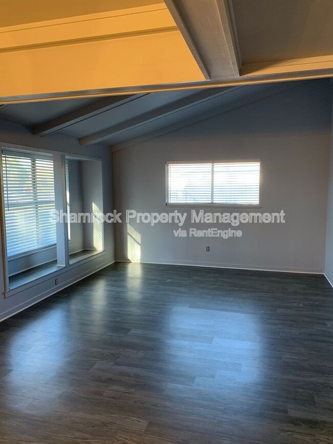 Building Photo - 5312 Lake Charles Dr