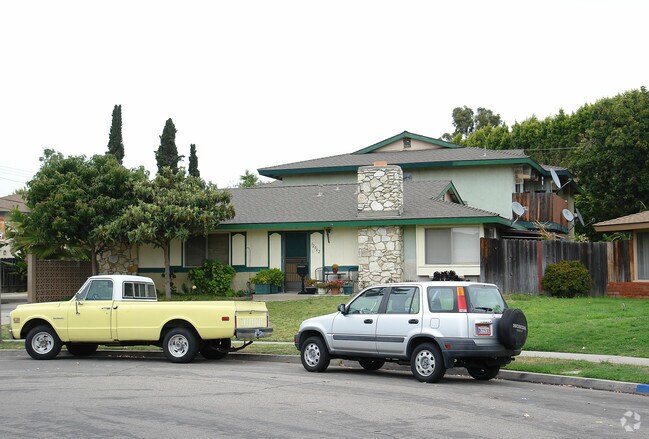 Foto del edificio - 12042 Laguna St