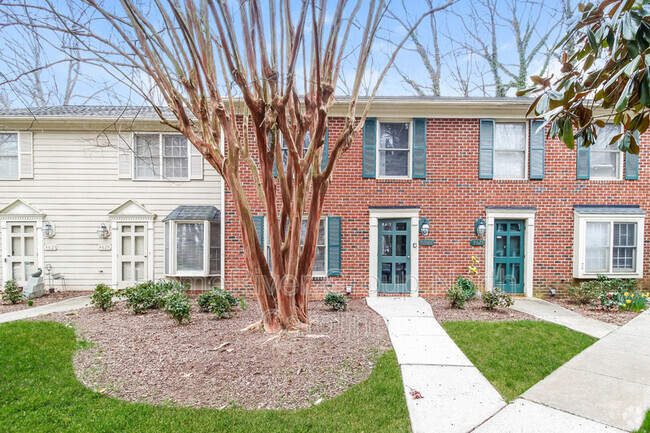 Building Photo - 4627 Lawndale Dr