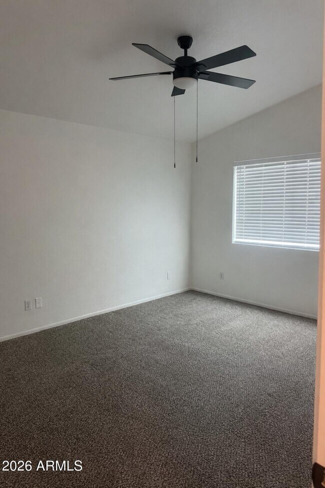 Foto del edificio - 3043 W Covey Ln