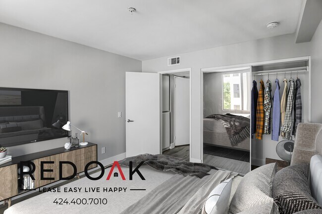 Foto del edificio - 6700 Franklin Pl