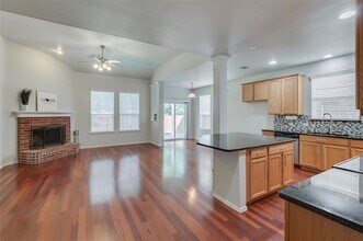 Building Photo - 13421 Lost Spurs Rd