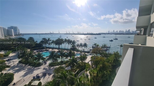 Foto del edificio - 1500 Bay Rd