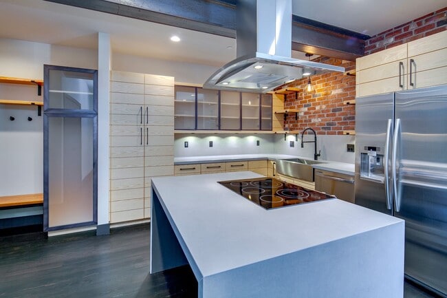 Foto del edificio - Modern Downtown Redmond 2 Bed/1 Bath Apart...