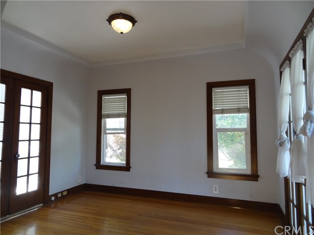 Building Photo - 438 Walnut Ave