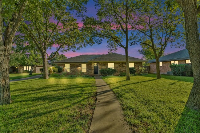 Building Photo - 4705 Circle Oak Cove Austin, TX 78749