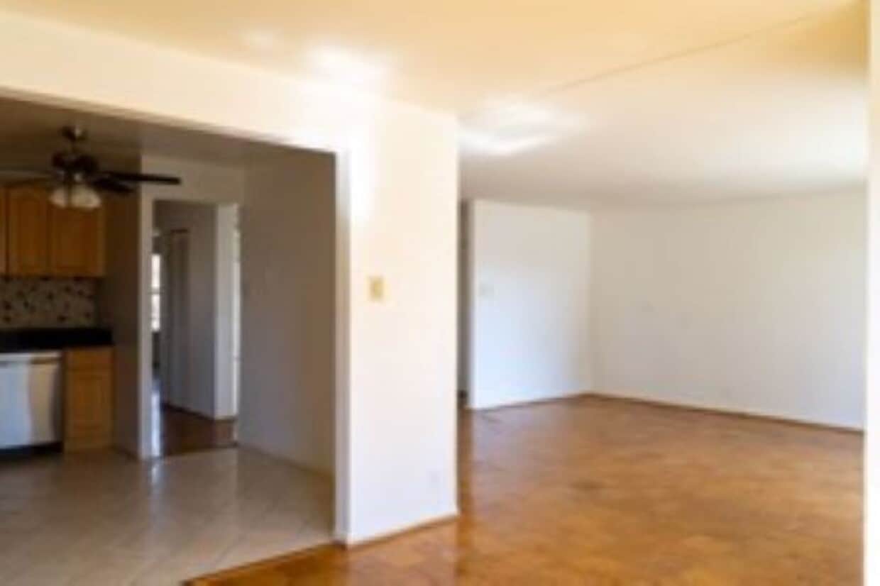 808 Quince Orchard Blvd Unit 202, Gaithersburg, MD 20878 Condo for