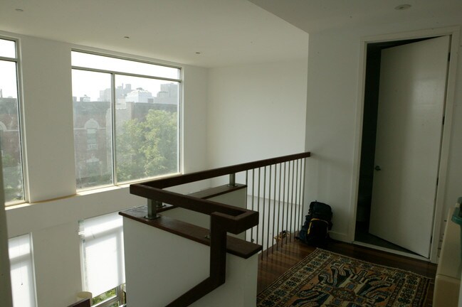 Interior - 373-377 Franklin Ave