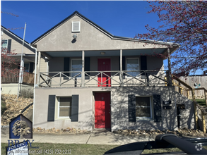 Building Photo - 805 E Sullivan St