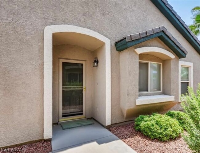 Building Photo - 10209 Juniper Creek Ln