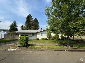Building Photo - 2410 Taylor St