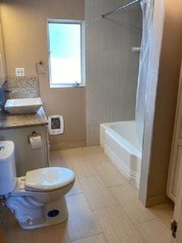 bathroom - 500 Merritt Ave