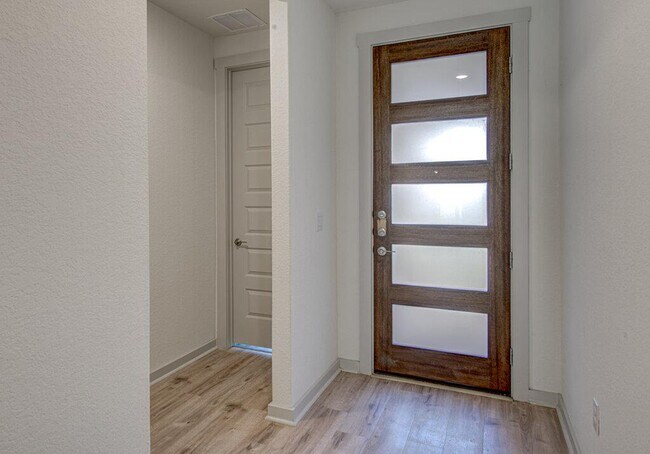 Building Photo - 221 Indian Shoal Dr