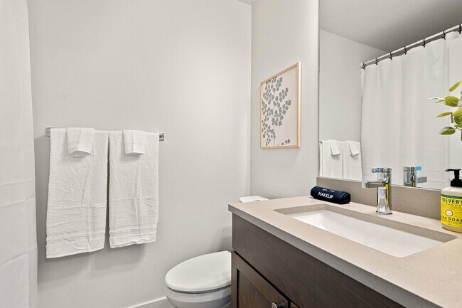 Foto del edificio - 18007 3rd Ave NE