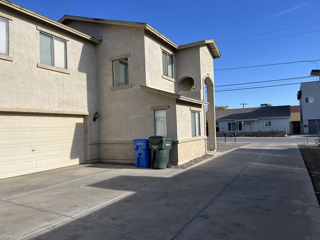 Photo - 506 E Townley Ave Townhome